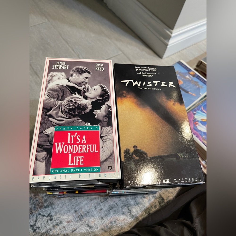 VHS Lot - Picture 12 of 16